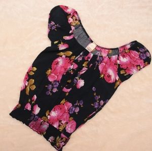 5/$25 Rennes Floral Top S